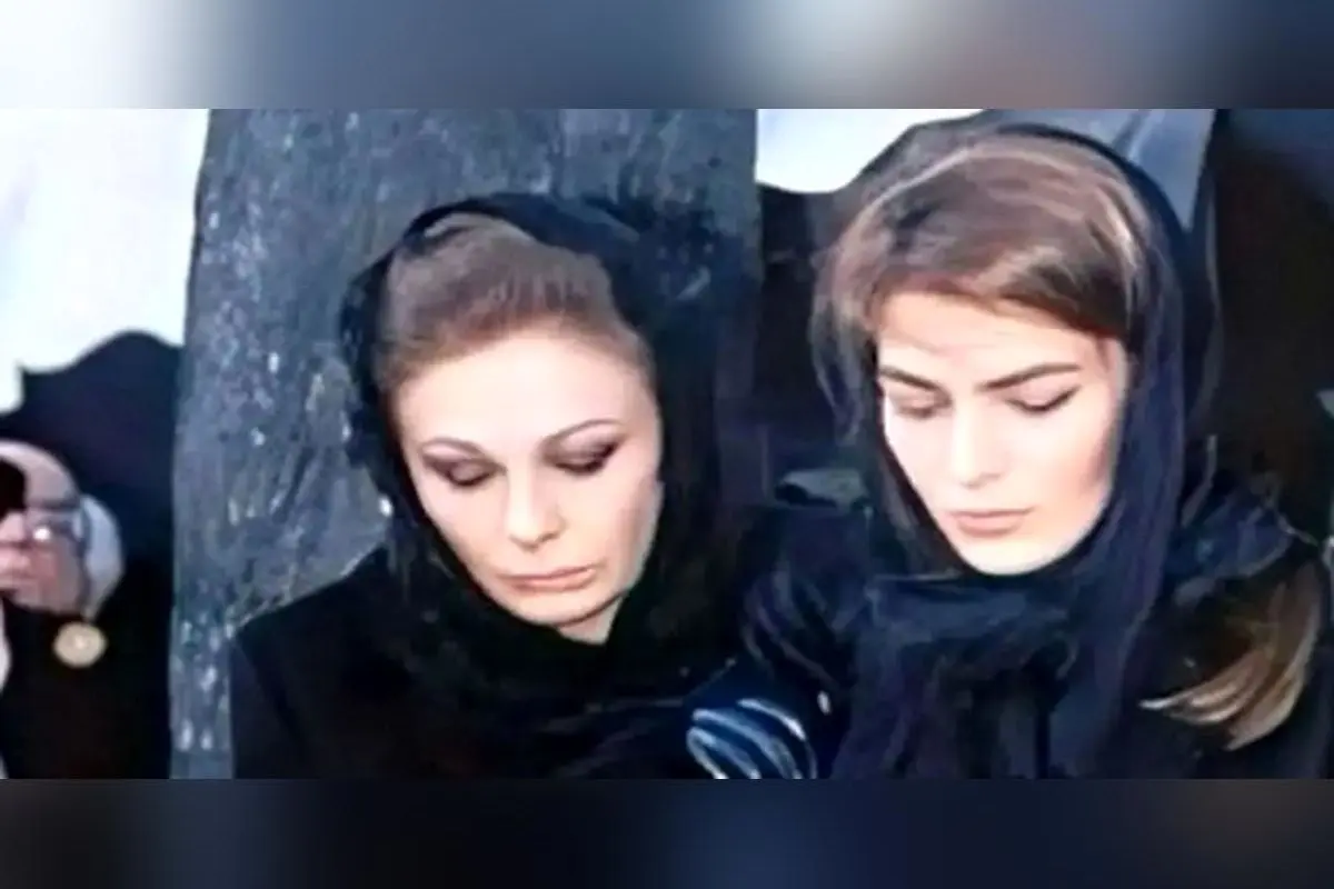 فرح دیبا در حالتی ژولیده و در کنار مزار لیلا پهلوی؛ لحظهای متفاوت و احساسی در سال ۱۳۸۷