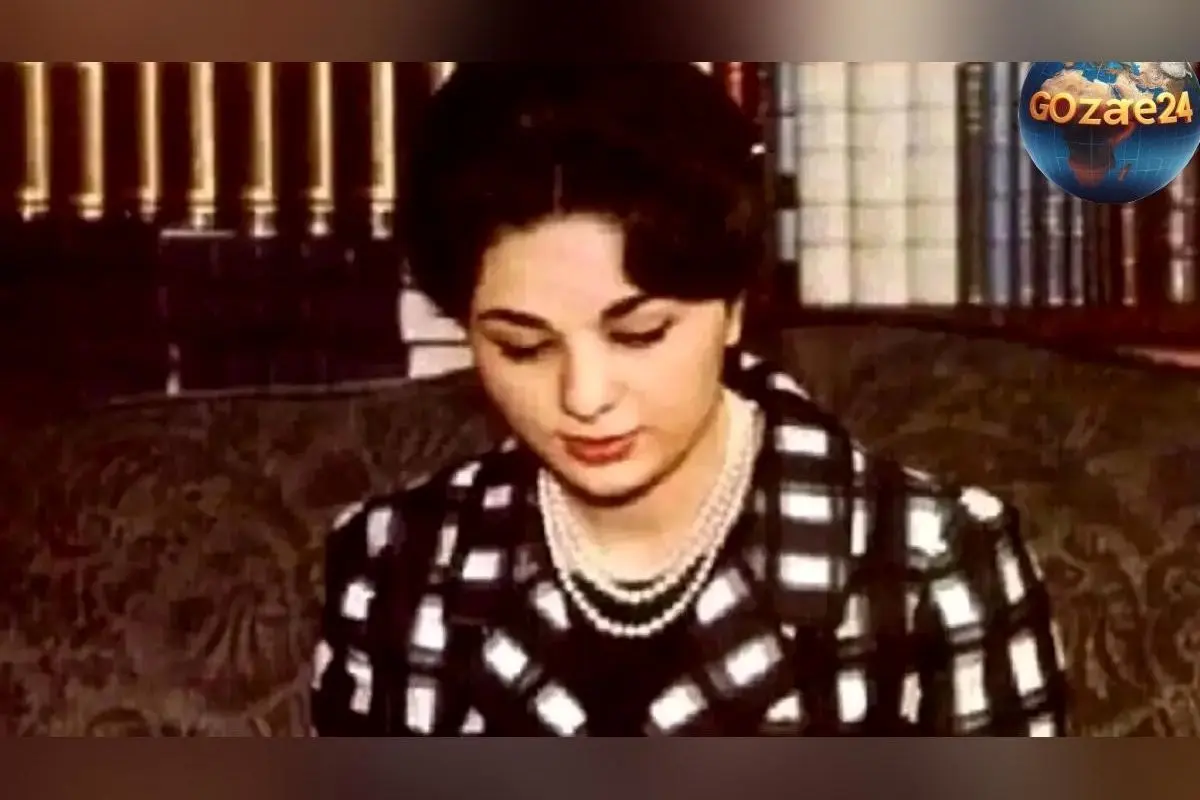 تصویر کارت عروسی محمدرضا شاه و فرح دیبا؛ نگاهی به طراحی متفاوت و خاطرات ایام قدیم