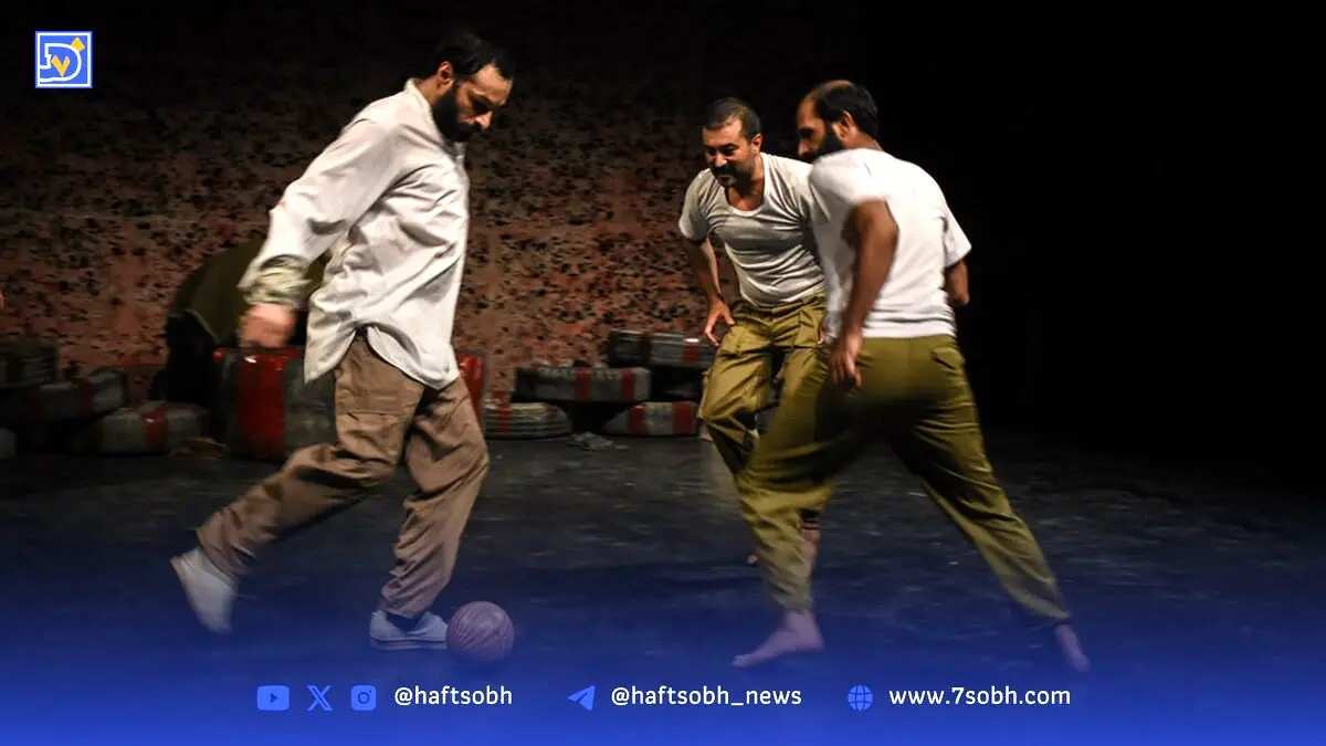 تئاتر جنگی «پچ پچه‌های پشت خط نبرد»؛ روایت واقعی از صحنه‌های زندگی در دل جنگ و اثرات آن بر حافظه جمعی