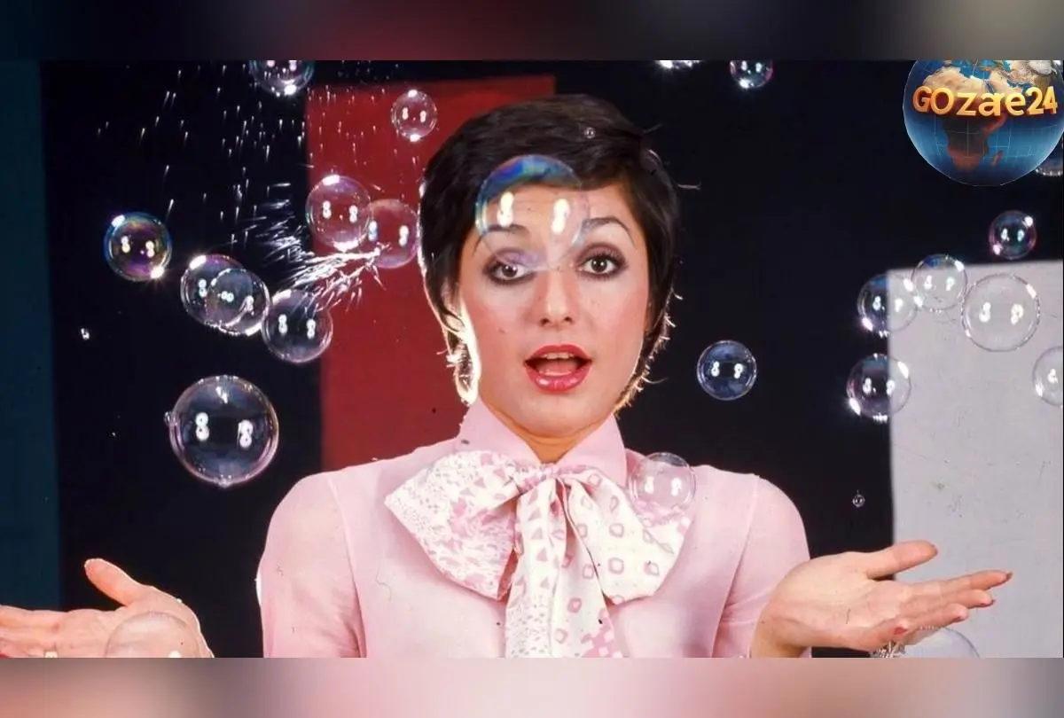 عکس نادر از اتاق خواب کودکی گوگوش با مجموعه عروسک‌های کلاسیک؛ سفر در زمان به دنیای خاطرات هنرمند محبوب