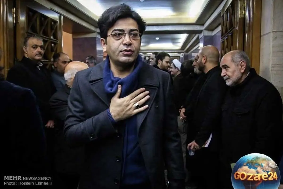 حضور هنرمندان معروف در مراسم ختم مادر فرزاد حسنی؛ فریبا کوثری، المیرا شریفی‌مقدم و دیگر چهره‌ها در کنار خانواده