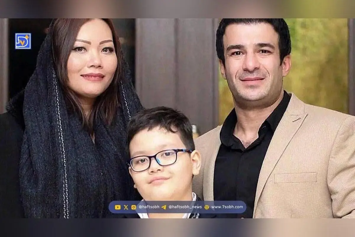 عکس روز: یوسف تیموری در کنار مادر مهربان و باکلاسش + تصاویر جدید و دیدنی