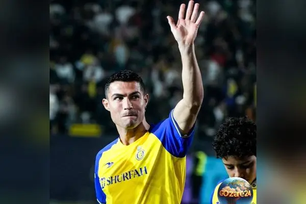 گران‌ترین ساعت جهان با ۵۰۰ یاقوت کبود در دستان رونالدو + قیمت ۹۲۰ هزار دلار