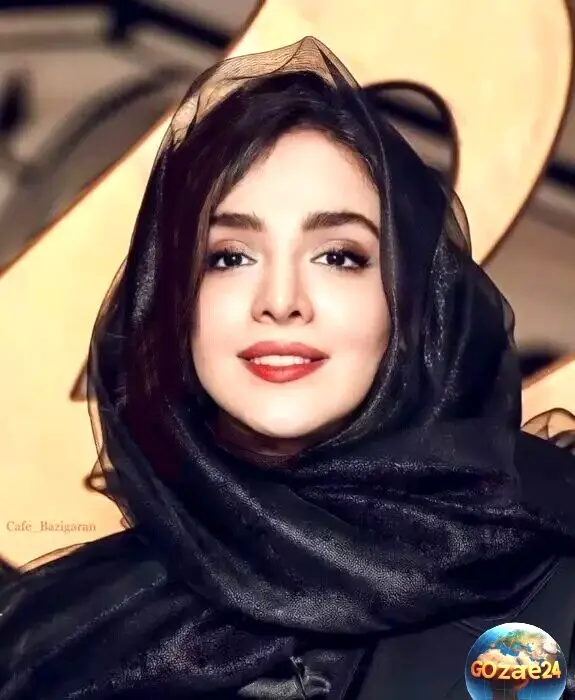 مدل مانتو کالیگرافی المیرا دهقانی یاسمن در سریال لحظه گرگ و میش + عکس جذاب