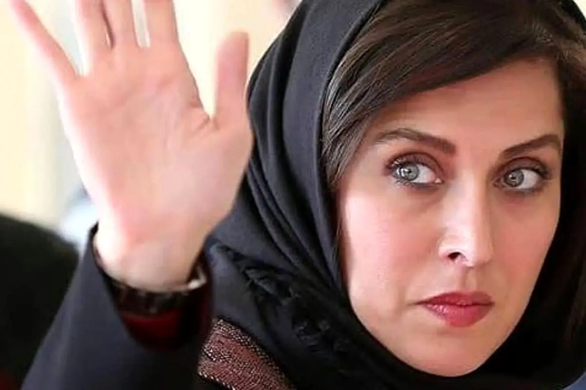 استایل لاکچری مهتاب کرامتی در اکران فیلم «صحنه زنی» همراه با سجاد افشاریان
