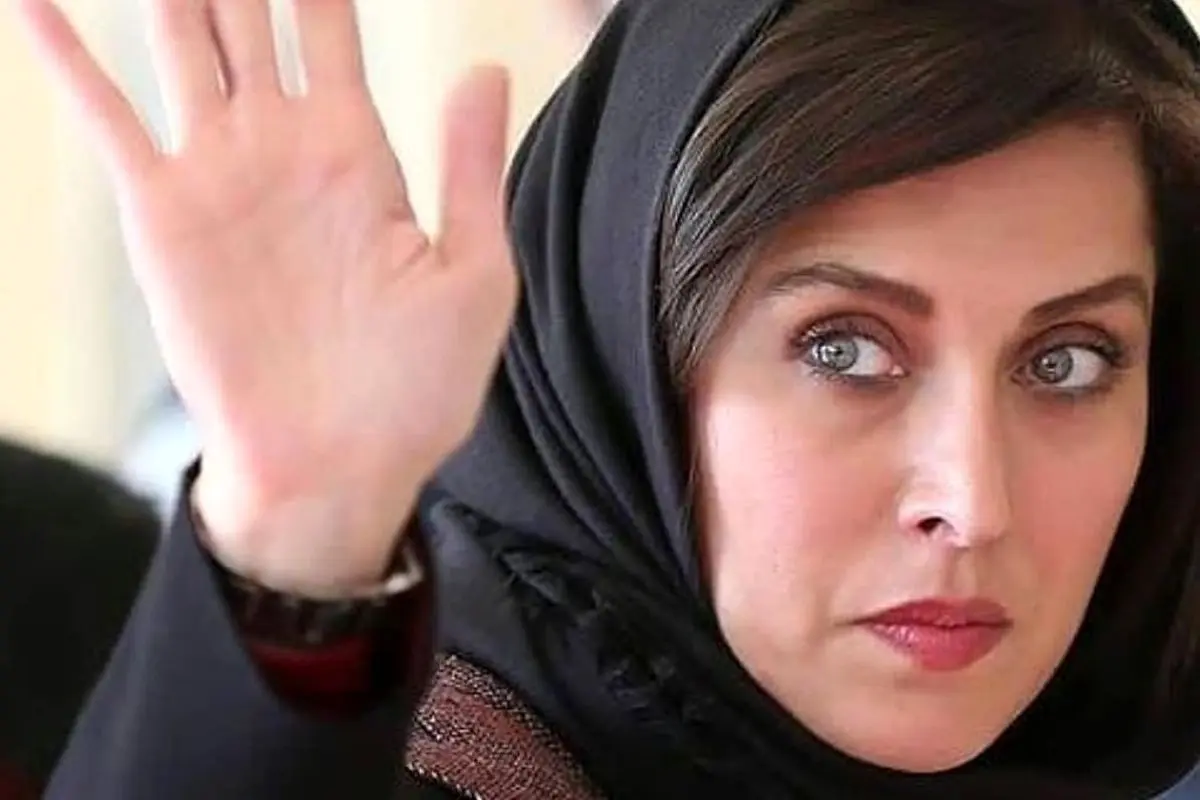 استایل لاکچری مهتاب کرامتی در اکران فیلم «صحنه زنی» همراه با سجاد افشاریان