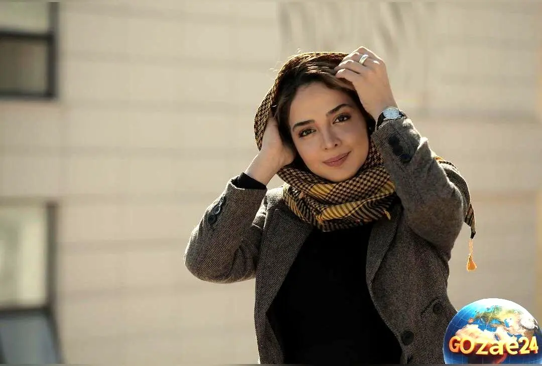 المیرا دهقانی در استایل شیک پاییزی در کافه‌ ای باحال + عکس جدید و بی‌نظیر