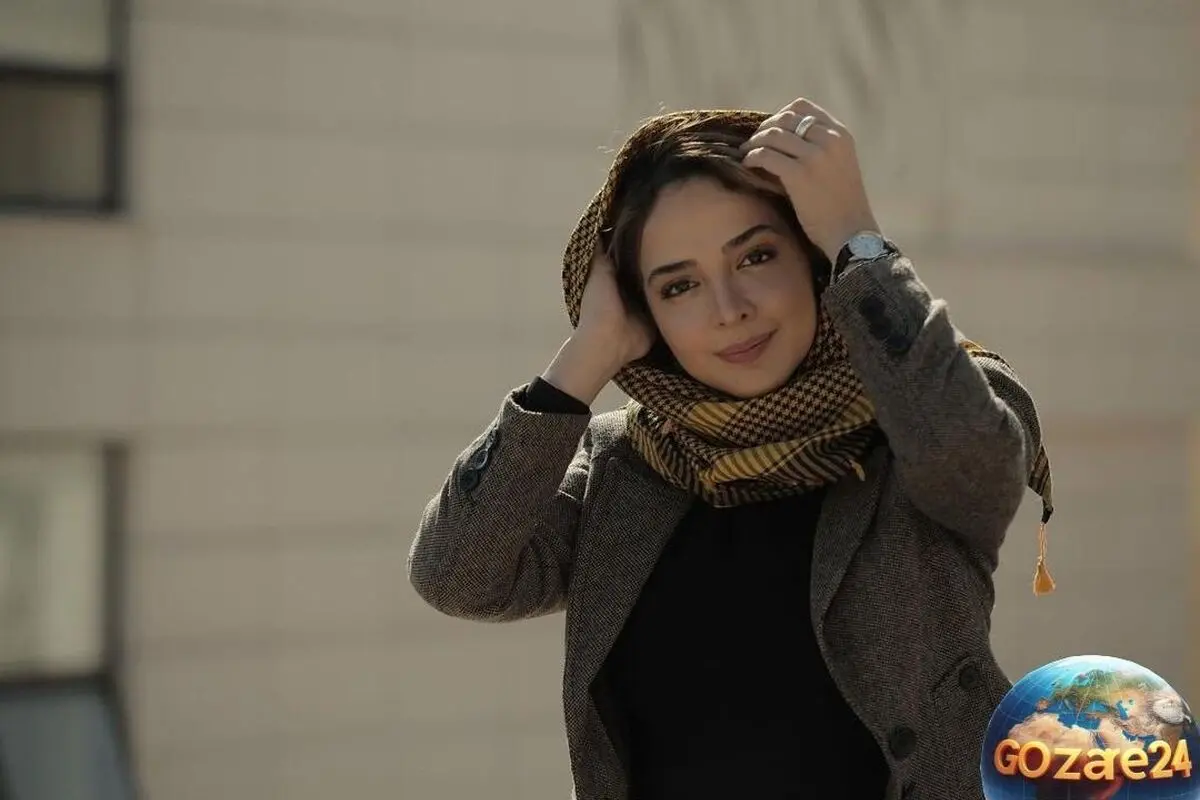 المیرا دهقانی در استایل شیک پاییزی در کافه‌ ای باحال + عکس جدید و بی‌نظیر