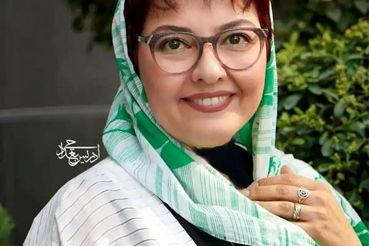 آناهیتا همتی و جشن تولد ساده و صمیمی پدرش + نرگس سریال خانه به دوش و پیام تبریک مادر