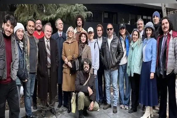 بررسی استایل بازیگران تاسیان در مراسم نمایش «جغد» + عکس‌های جذاب