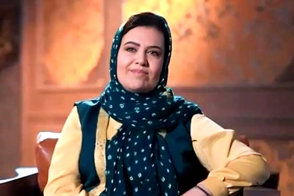 تصاویر جدید و دیدنی از گیتی قاسمی در نقش علم تاج در سریال نیسان آبی؛ بازیگر محبوب ایرانی در نقش کمدی و همسایه کنجکاو