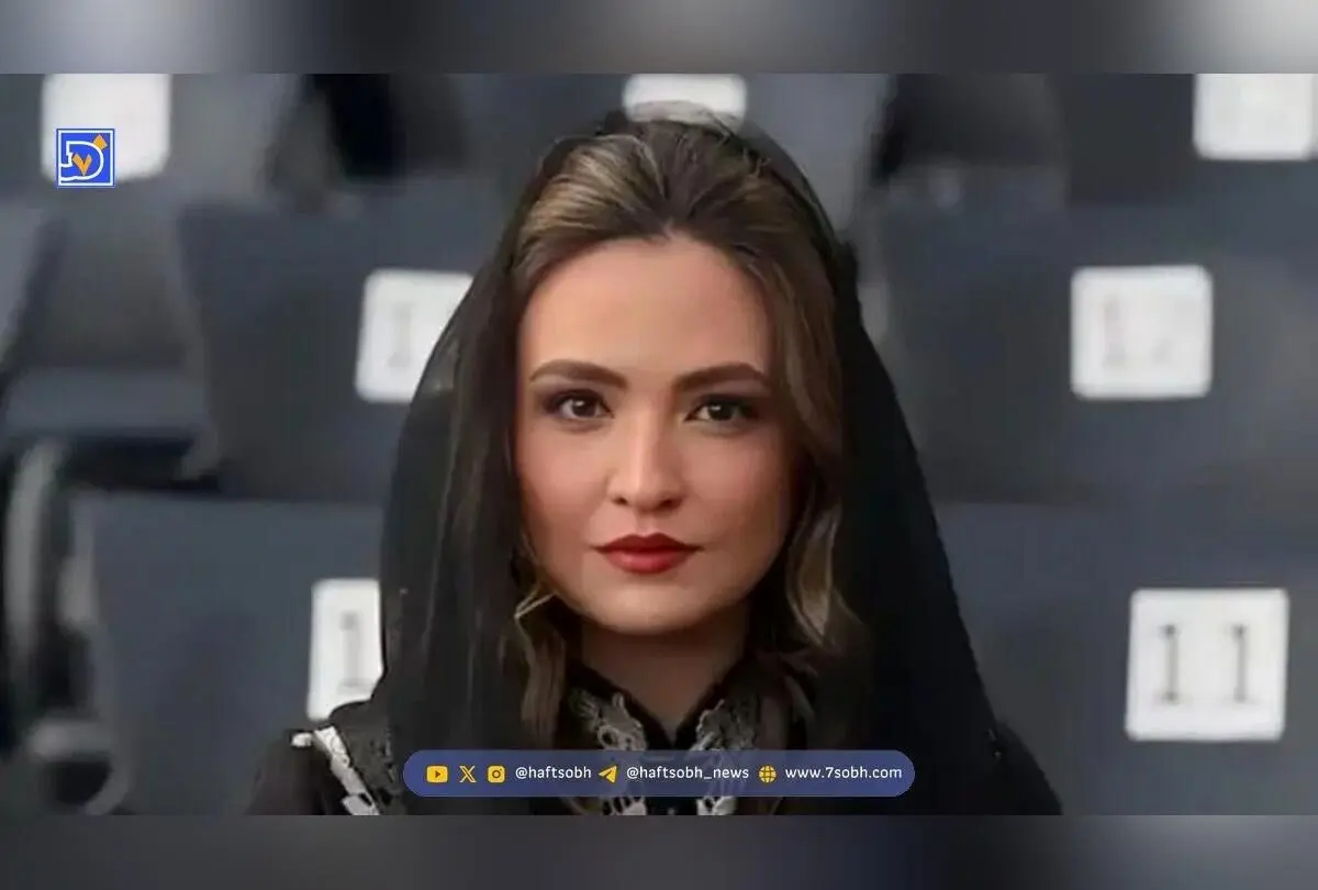 عکس‌های دیدنی و شیک گلاره عباسی در پشت‌صحنه نمایش «بتهوون»: استایل ملکه‌وار و جذاب