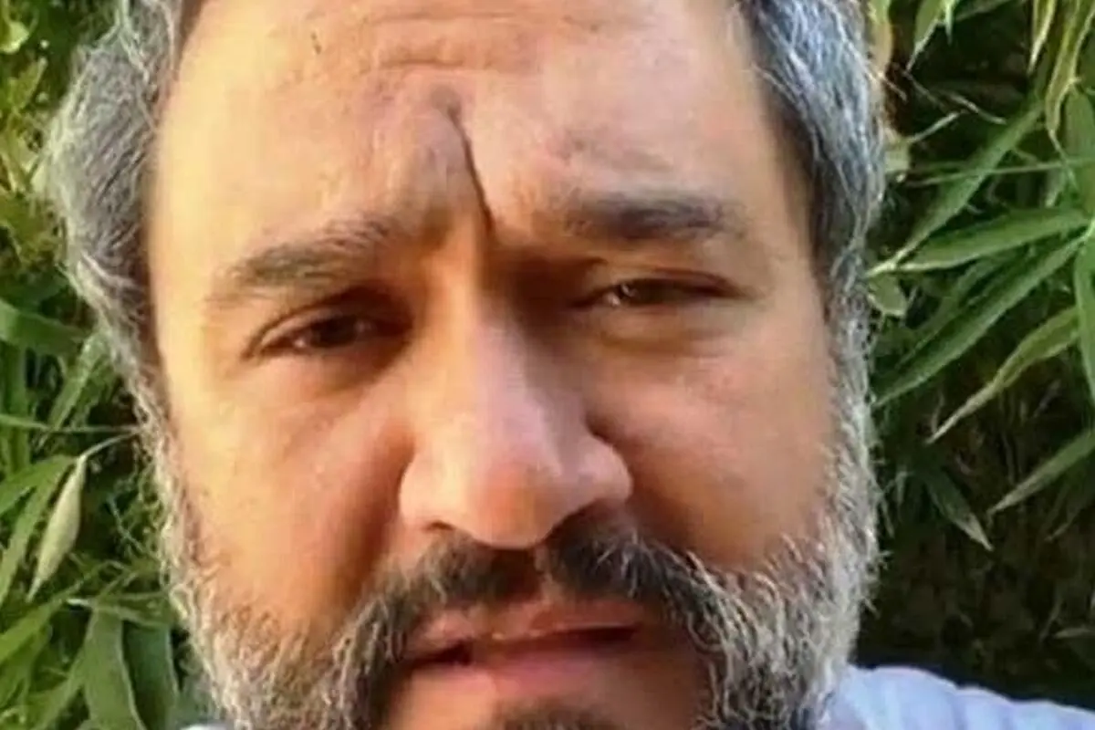 رامبد جوان در سوگ پدر؛ مجری و کارگردان پرانرژی «کارناوال» به یاد پدر فقید خود نشست