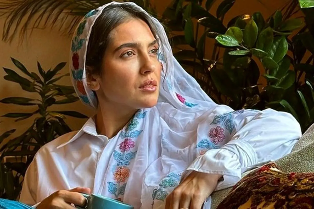 عکس احساسی مونا کرمی و نوزاد جدیدش در کنار حامی امیرسلیمانی؛ اولین تصویر دونفره زوج بازیگر