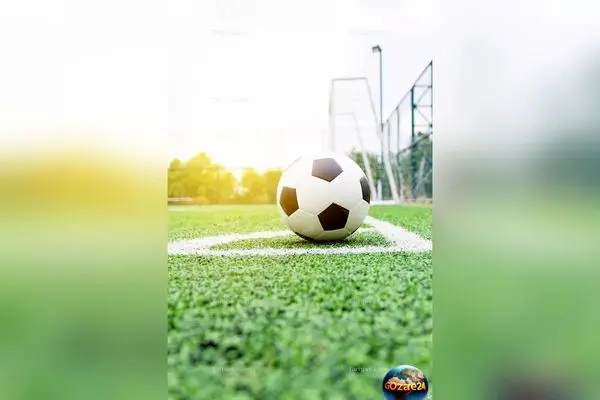 خلاقیت و عشق در ساخت ماکت زمین فوتبال توسط دانش‌آموز عاشق ورزش | ابتکار کم‌هزینه و بامزه