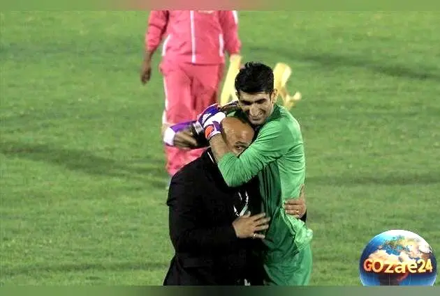 شوخی جنجالی منصوریان درباره سربازی بیرانوند: وعده صاف کردن کف پاش در سال آینده + ویدیوی صحبت‌های جالب