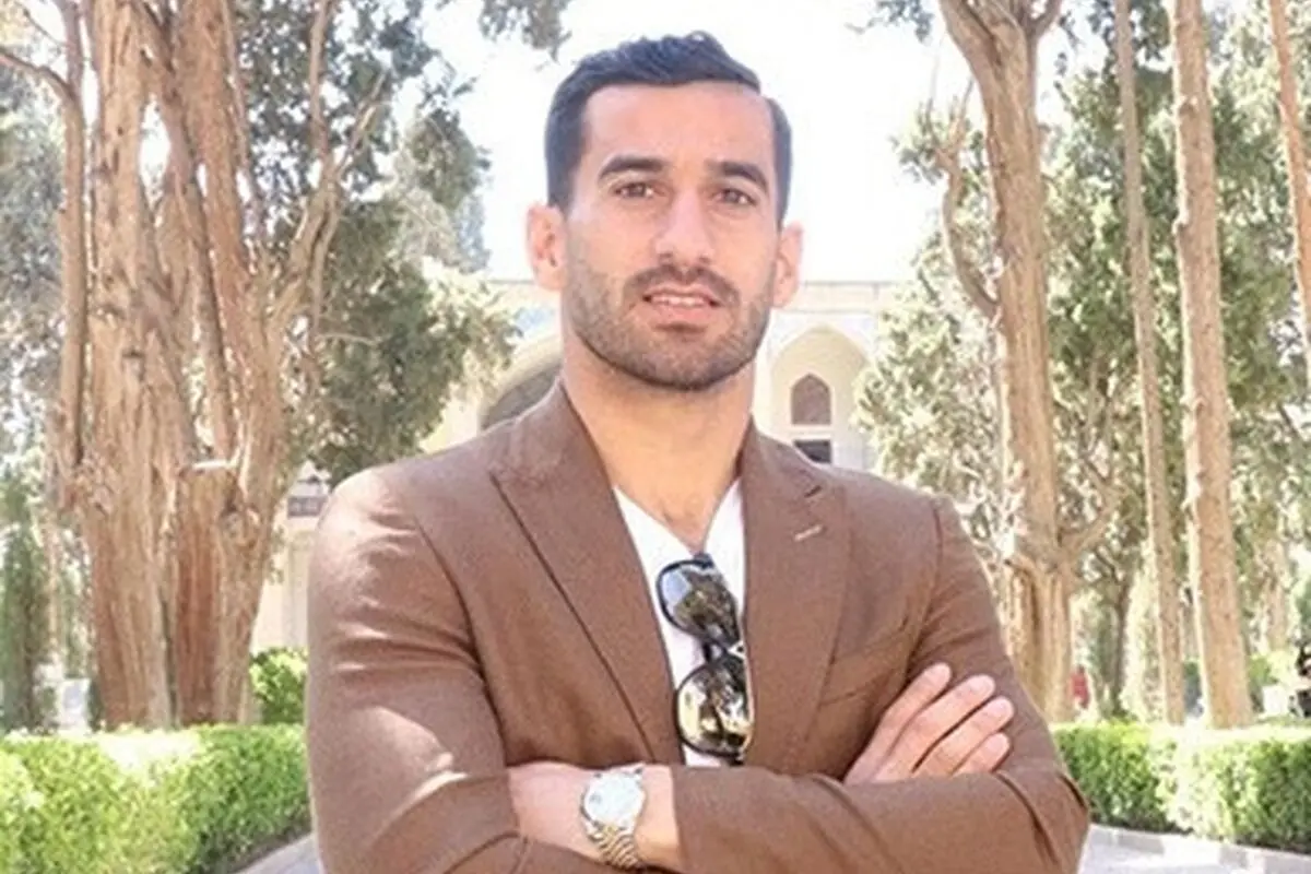 احسان حاج صفی و همسرش در ماشین عروس شیک و باکلاس + عکس لحظه خاص و رنگارنگ