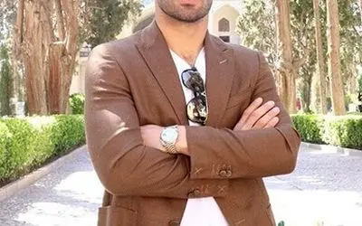 احسان حاج صفی و همسرش در ماشین عروس شیک و باکلاس + عکس لحظه خاص و رنگارنگ
