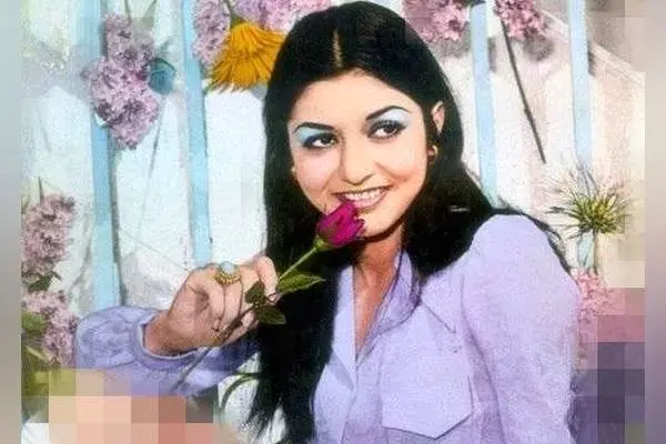 خانواده شاهرخ استخری ۵۰ سال پس از گوگوش: الهام از طراحی داخلی قدیمی با سبکی نوستالژیک و مدرن