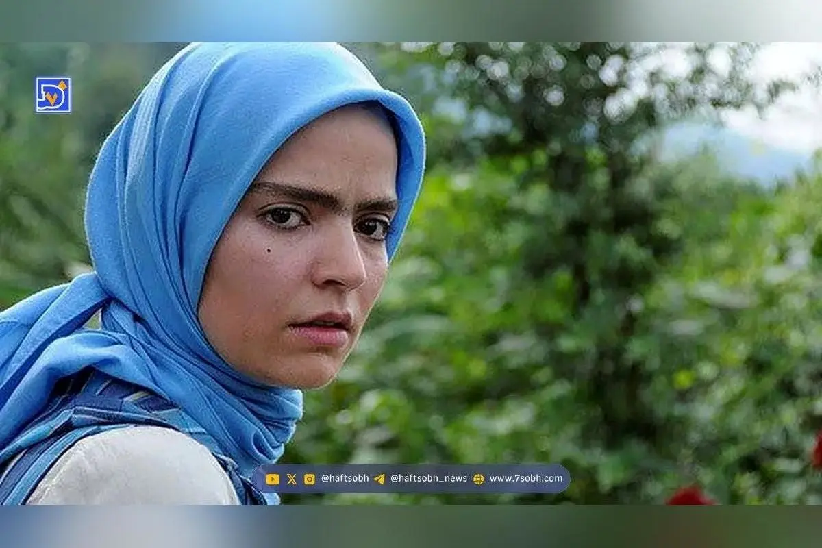 تصاویر جدید از سفر لوکس سپیده خداوردی در جزیره کیش؛ استایل خاص و گران‌قیمت خانم بازیگر در سال ۱۴۰۲