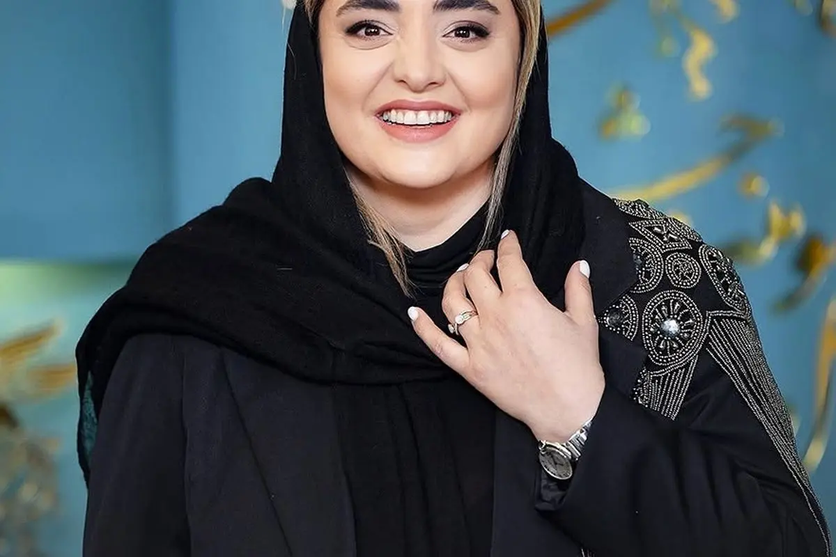 تصاویر جدید نرگس محمدی در اتاق گریم نشان می‌دهد چرا هر روز جوان‌تر و زیباتر می‌شود!
