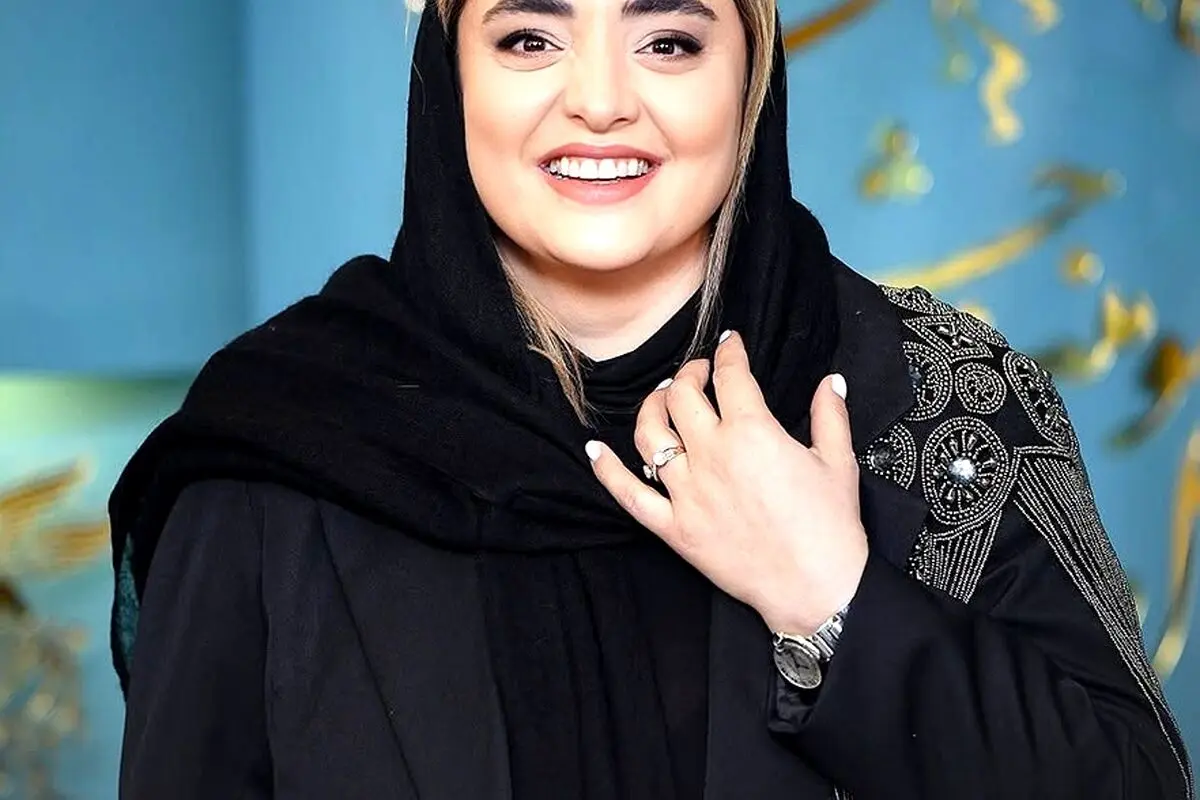 تصاویر جدید نرگس محمدی در اتاق گریم نشان می‌دهد چرا هر روز جوان‌تر و زیباتر می‌شود!