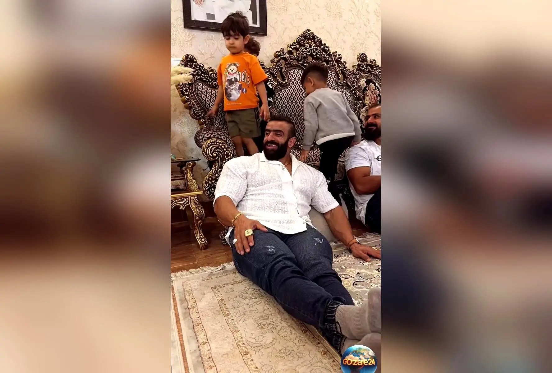 تصاویر و ویدیوهای متفاوت از زندگی و فرش زیرپای هادی چوپان قهرمان مسترالمپیا با چیدمان ساده و بی‌تکلف