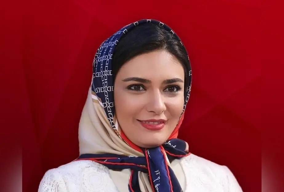 لیندا کیانی با تصاویری نوستالژیک از خانه قدیمی و معماری سنتی ایرانی، حس آرامش و ریشه‌ها را زنده کرد