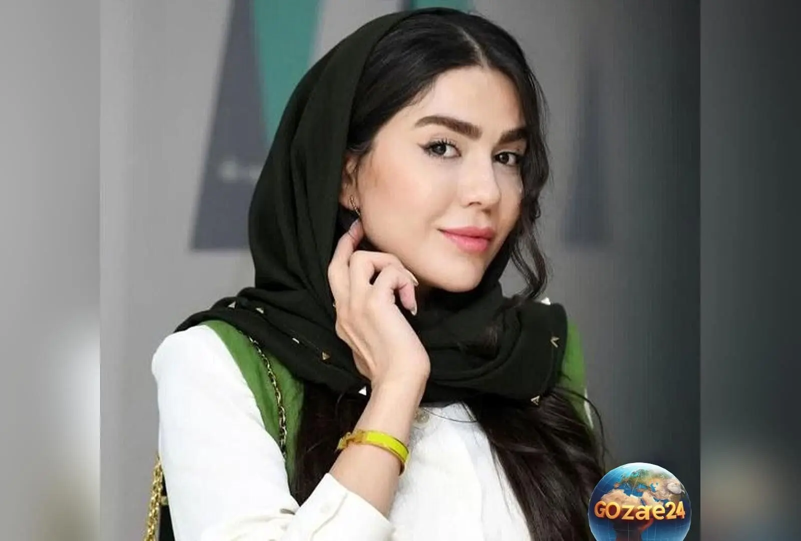 آزاده زارعی بازیگر آوای باران با استایل خاص در کافه‌گردی و عکس‌های جالب در صفحه اینستاگرام