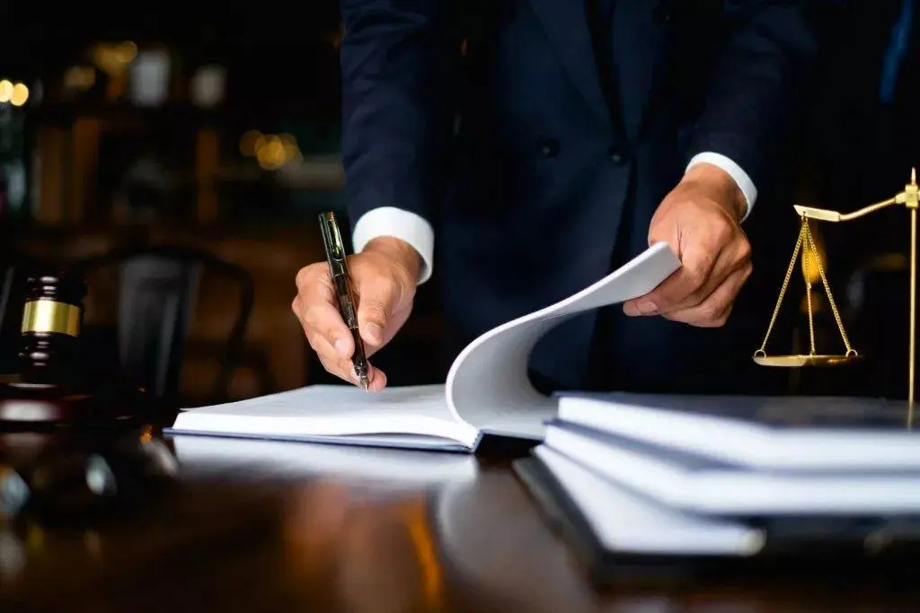 پیام تبریک روز وکیل از زبان وکلای جوان به پیشکسوتان | تقدیر از بزرگان عدالت
