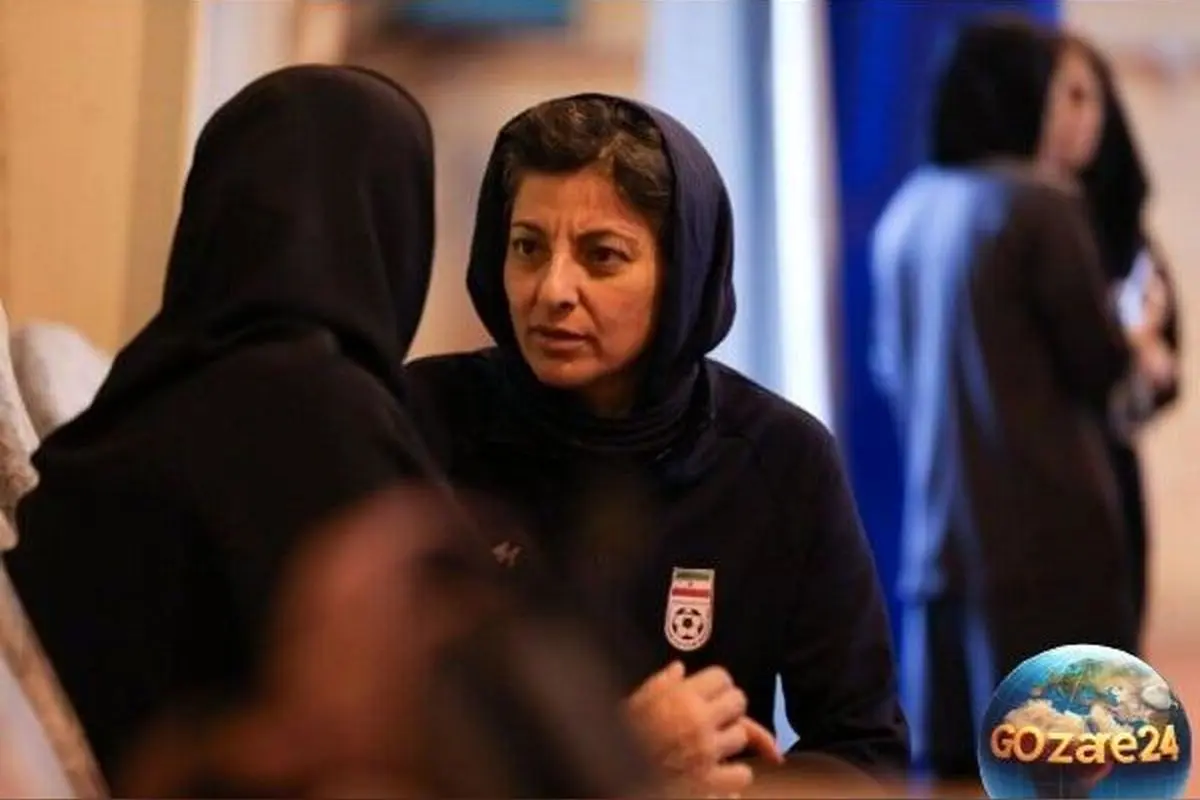 تخته مربیگری ۲۵ ساله شهرزاد مظفر در موزه فیفا جاودانه شد + هدیه ارزشمند به تاریخ فوتبال زنان