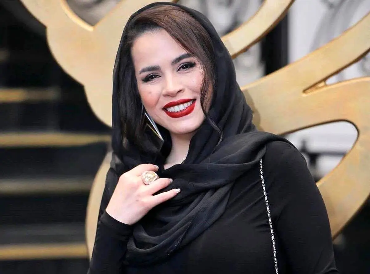 سوتی تاریخی ملیکا شریفی‌نیا در «دورهمی»: گاوی به اسم بیژ بیژ که عمرشو داد به شما آقای مهران مدیری!