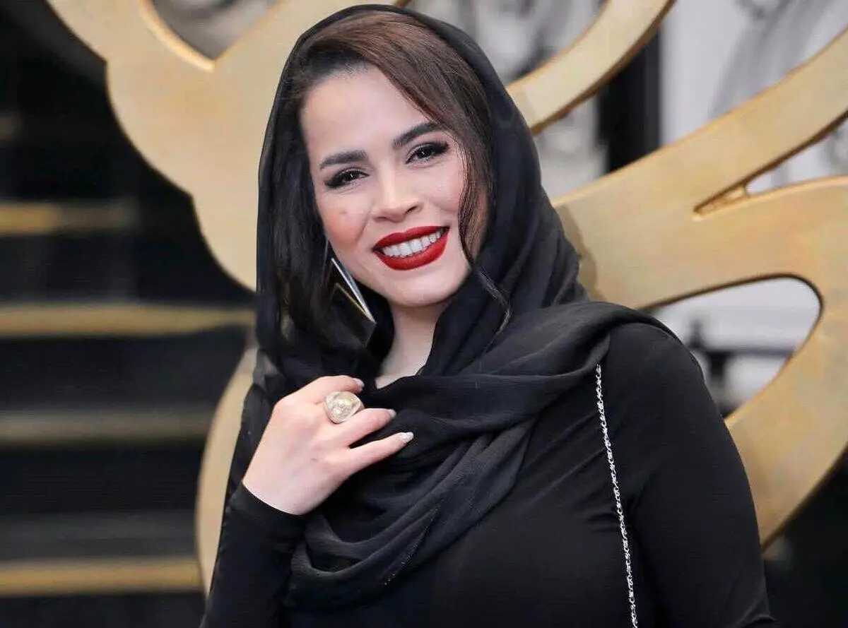 سوتی تاریخی ملیکا شریفی‌نیا در «دورهمی»: گاوی به اسم بیژ بیژ که عمرشو داد به شما آقای مهران مدیری!