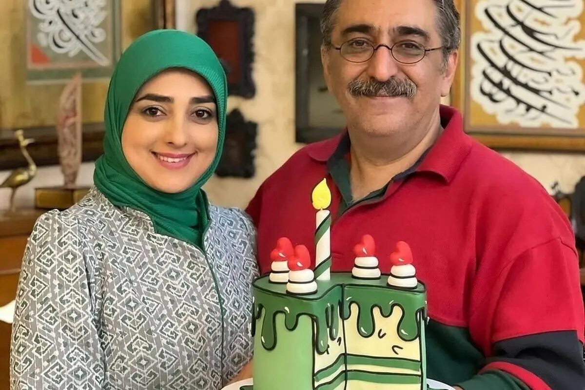 گوشه ای از اتاق موسیقی ستاره سادات قطبی با رونمایی از پیانوی منحصر به فرد و هنر بی‌نظیر او