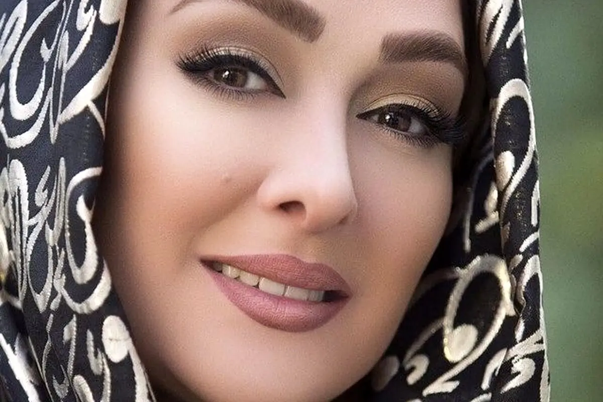 الهام حمیدی در هلند با استایل خوشرنگ و جذاب + عکس جدید بازیگر مختارنامه در سفر خارجی