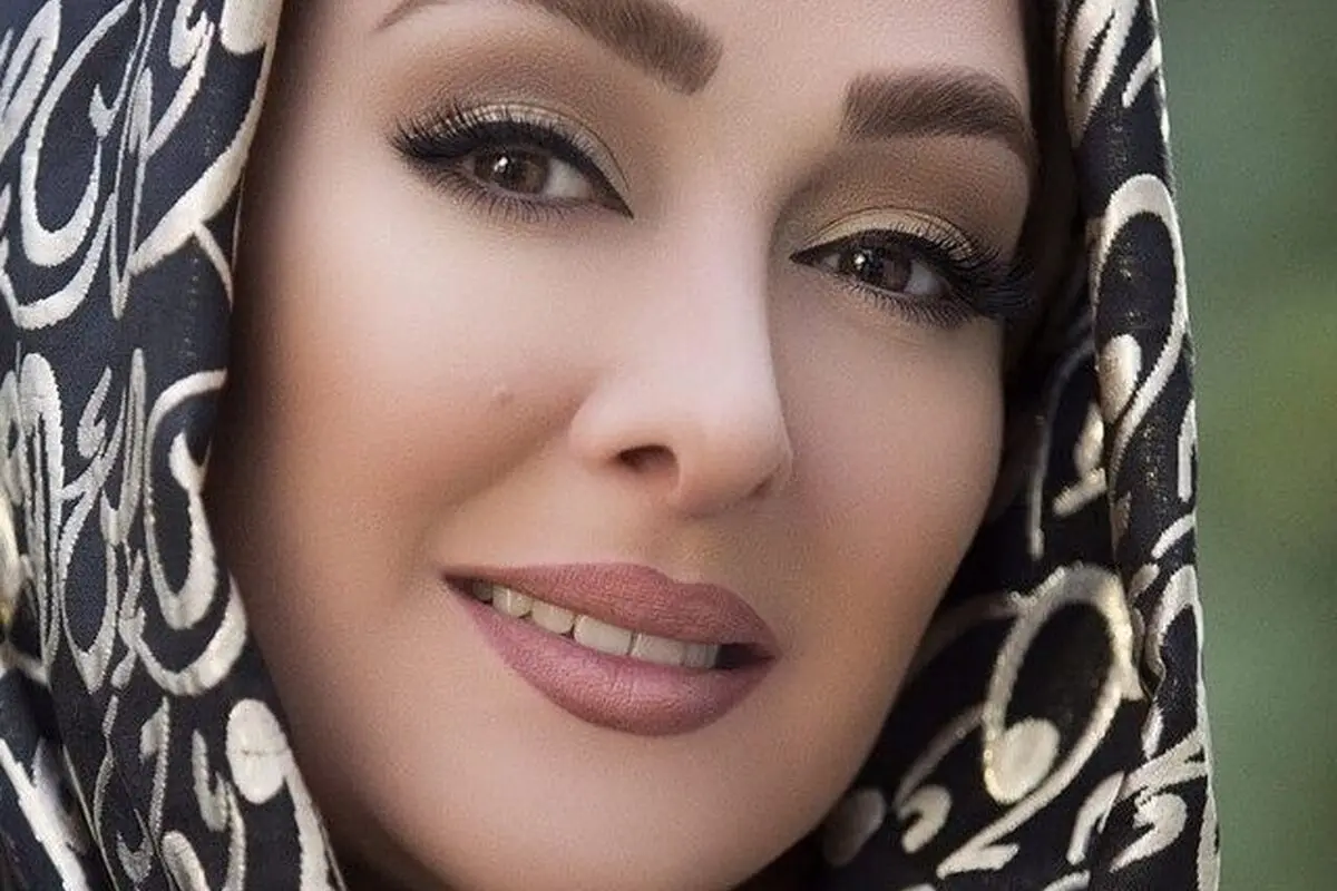 الهام حمیدی در هلند با استایل خوشرنگ و جذاب + عکس جدید بازیگر مختارنامه در سفر خارجی