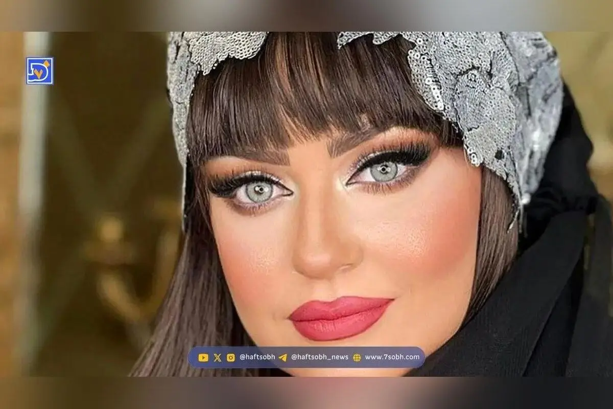 جشن ۵۱ سالگی نعیمه نظام‌دوست با کیک توت‌فرنگی و رزهای صورتی در کنار دوستان نزدیک