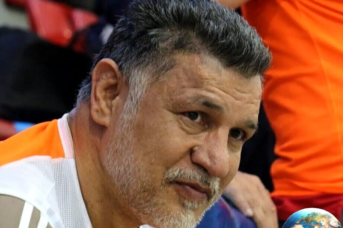 تصویر نادر از اسطوره‌های پرسپولیس در نماز جمعه تهران در دهه 70 | عابدزاده، دایی، پیروانی و استیلی در کنار هم
