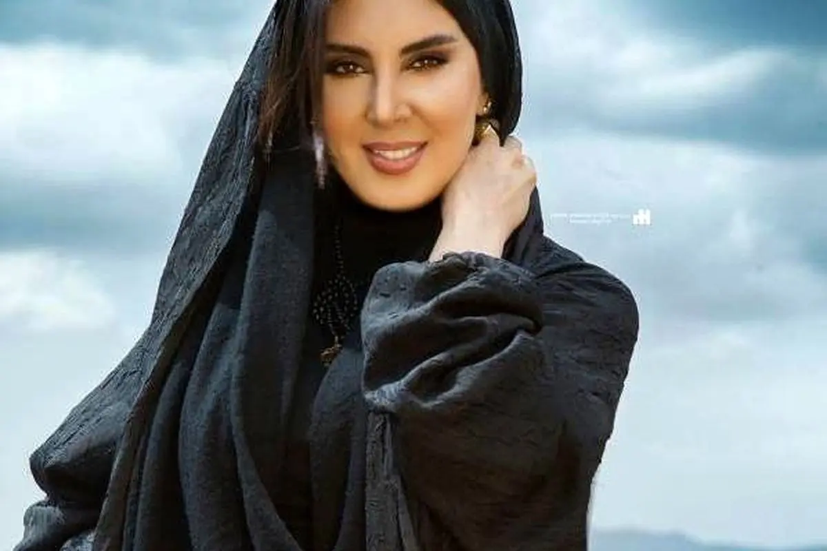 استایل تابستانی لیلا بلوکات با رنگ آبی، الهامبخش استایلهای خنک و جذاب در فصل گرم