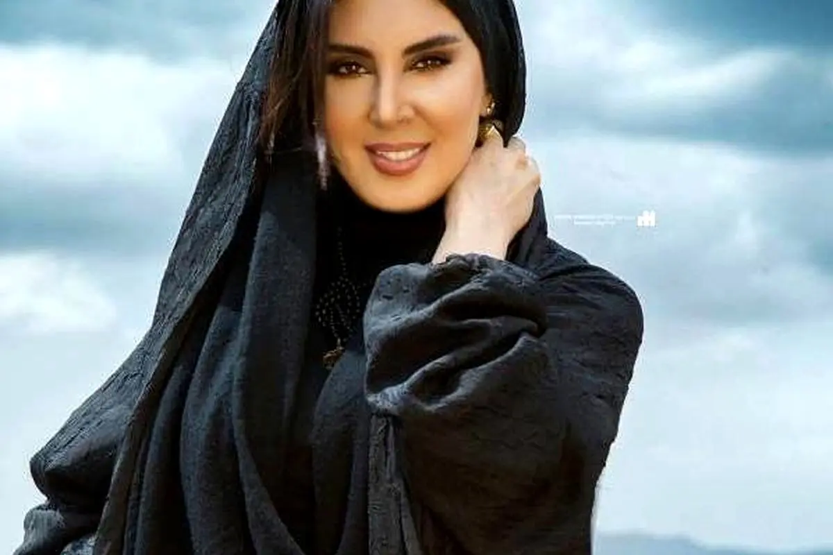 استایل تابستانی لیلا بلوکات با رنگ آبی، الهام‌بخش استایل‌های خنک و جذاب در فصل گرم