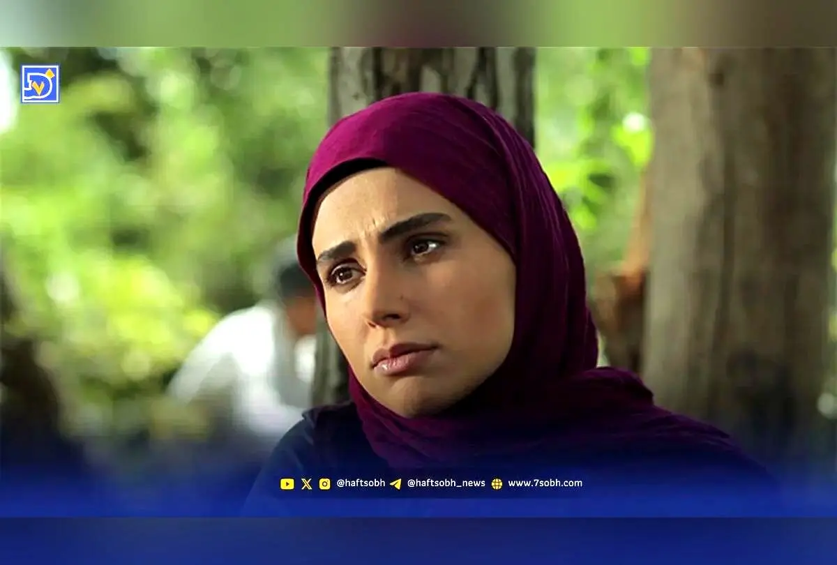 تصویر نادر لاله مرزبان در سن ۲۵ سالگی در حال خوردن باقالی در تهران + نقش‌آفرینی در سریال آنام