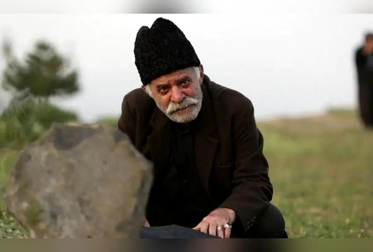 سنگ قبر سیروس گرجستانی با متن معنوی و منحصر به فرد؛ یادبودی ماندگار از بازیگر محبوب ایران