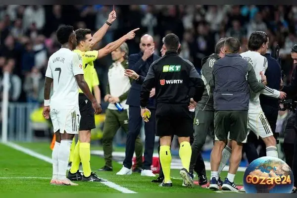 اخراج آلوارو کارراس در بازی رئال مادرید مقابل سلتاویگو به دلیل اعتراضات مداوم + جزئیات و ویدیو