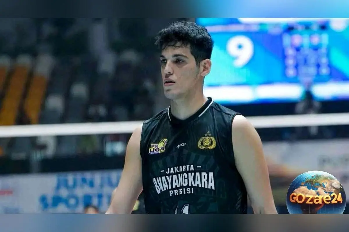 خانه ابدی ستاره والیبال ایران صابر کاظمی در زادگاهش با طراحی باشکوه + تصاویری غم‌انگیز از مزار او