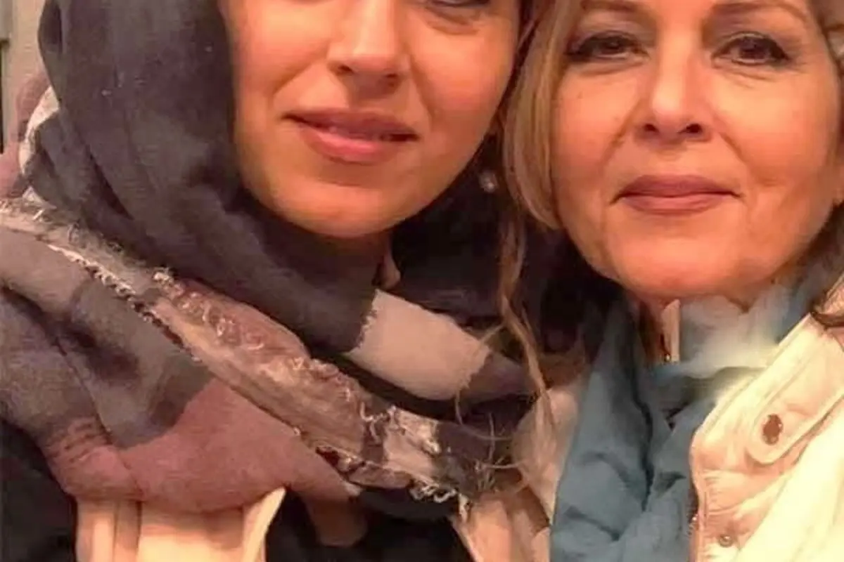 تینا پاکروان در سریال تاسیان درخشش مادر جوان مقابل مهران مدیری و ریحانه رضی: خوشبختی یعنی دخترت کارگردان باشه!