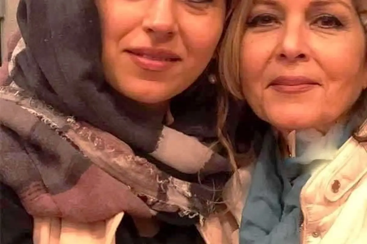 تینا پاکروان در سریال تاسیان درخشش مادر جوان مقابل مهران مدیری و ریحانه رضی: خوشبختی یعنی دخترت کارگردان باشه!