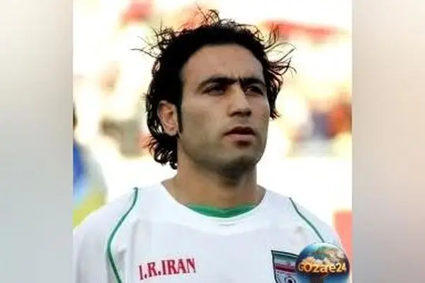 عکس نادر از مهدی مهدوی‌کیا در نوجوانی در تمرین تیم بانک ملی با مربی علی دوستی‌مهر
