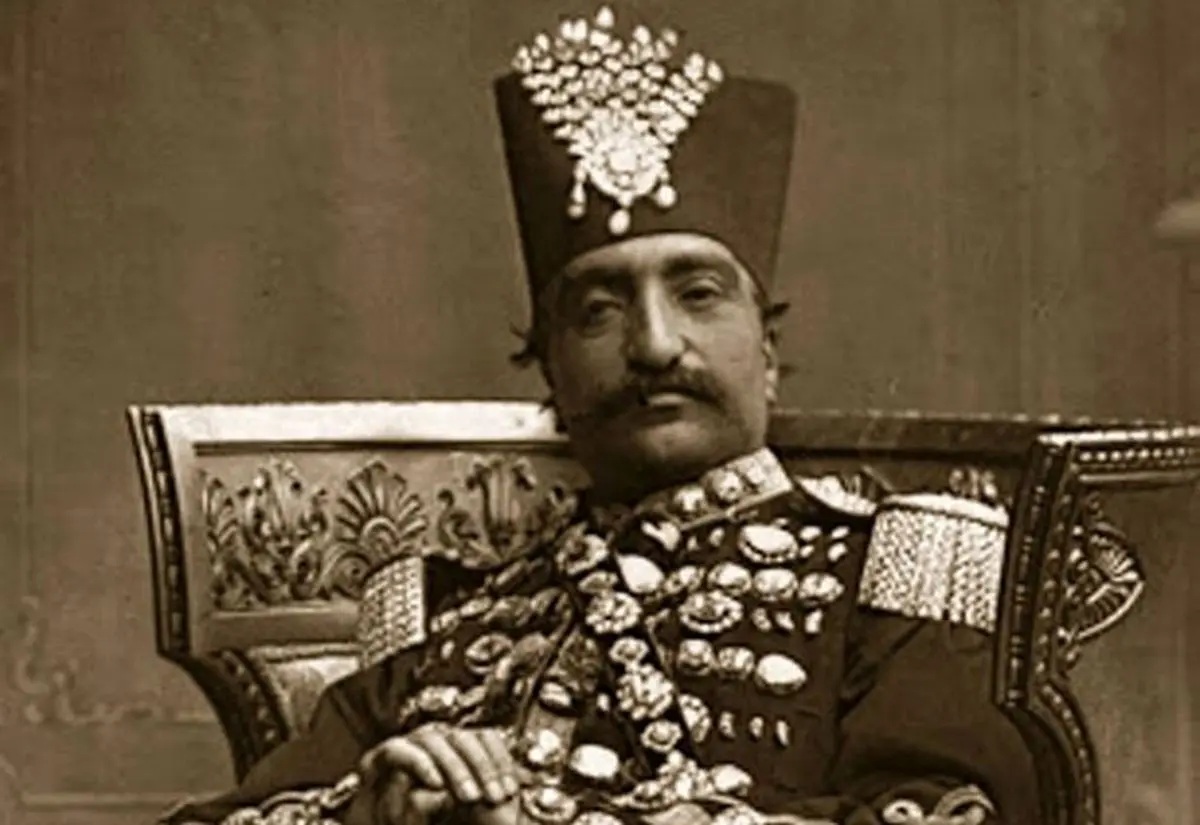 تصویر نادر از زنان ناصرالدین شاه قاجار در باغچه قصر: انیس‌الدوله، گلین خانم و باقری در کنار هم