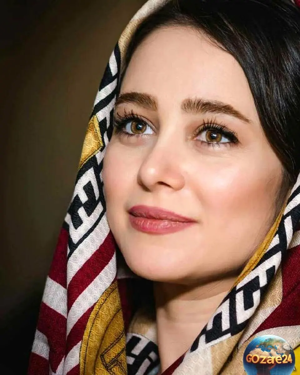 الناز حبیبی از میکاپ نود و بینظیر خود رضایت کامل دارد! چشمان درخشان و جذاب او را ببینید