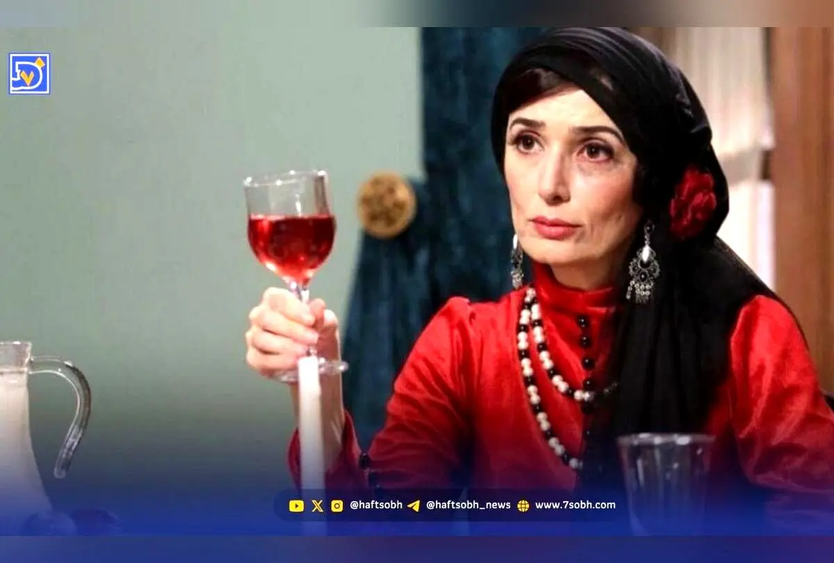 بیوگرافی آتنه فقیه نصیری، بازیگر محبوب و مادر در مقابل بیماری MS، ماجرای ازدواج با فریبرز عرب نیا و زندگی پرچالش